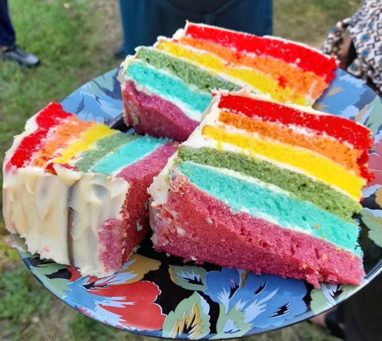 Un rainbow cake pour le respect